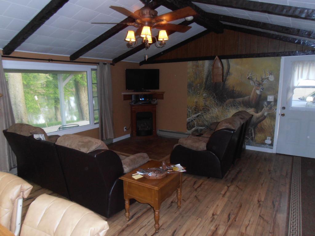 Martin'S River Cabin Dresden ภายนอก รูปภาพ